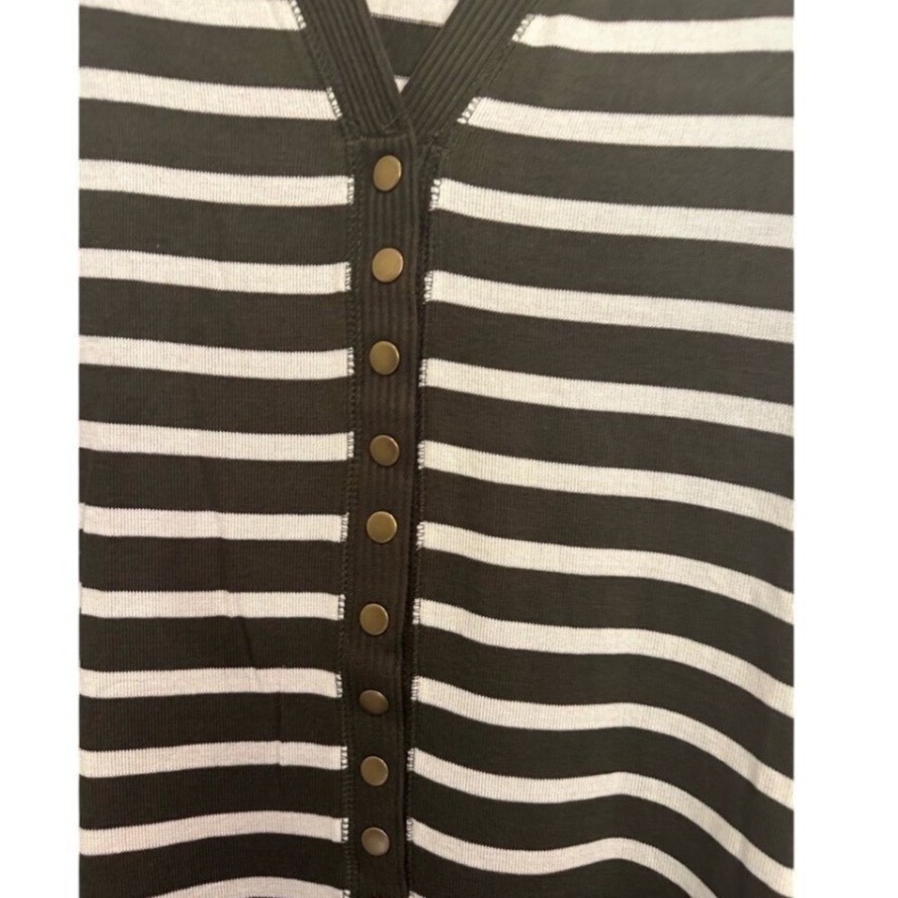 NEW Zenana Women's 2X Olive Green White Striped Button Front Cardigan Long Slv - Picture 3 of 4